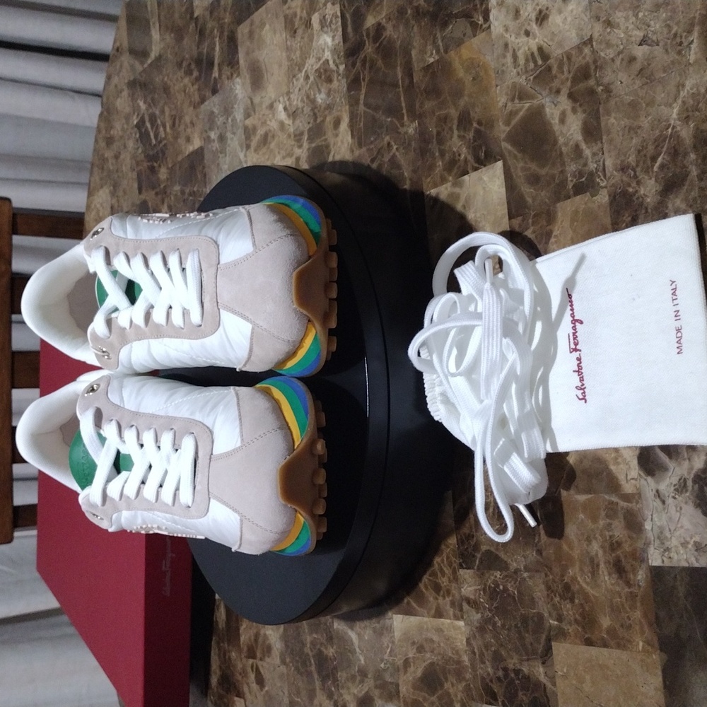 ❌SOLD❌Ferragamo Iggy Sneakers - Picture 10 of 17